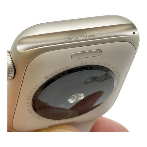 Apple Watch SE 2nd Gen A2726 Unlocked 40mm Aluminum Silver w/ 2 band - Picture 7 of 7
